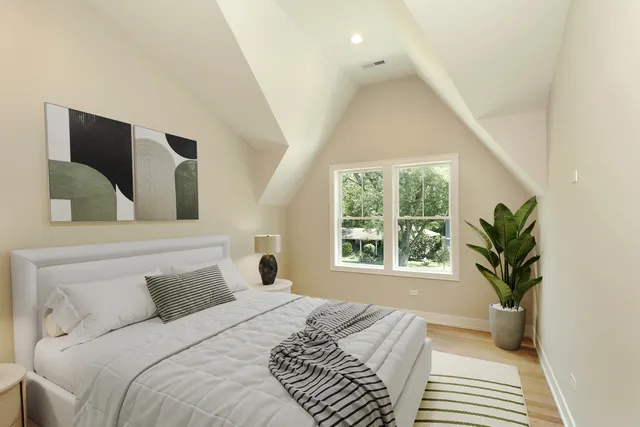 $1,999,000 | 1060 Cedar Lane, Northbrook, IL 60062