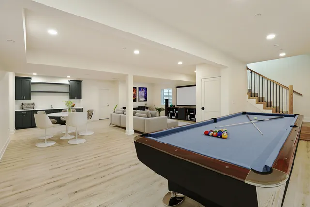 $1,999,000 | 1060 Cedar Lane, Northbrook, IL 60062