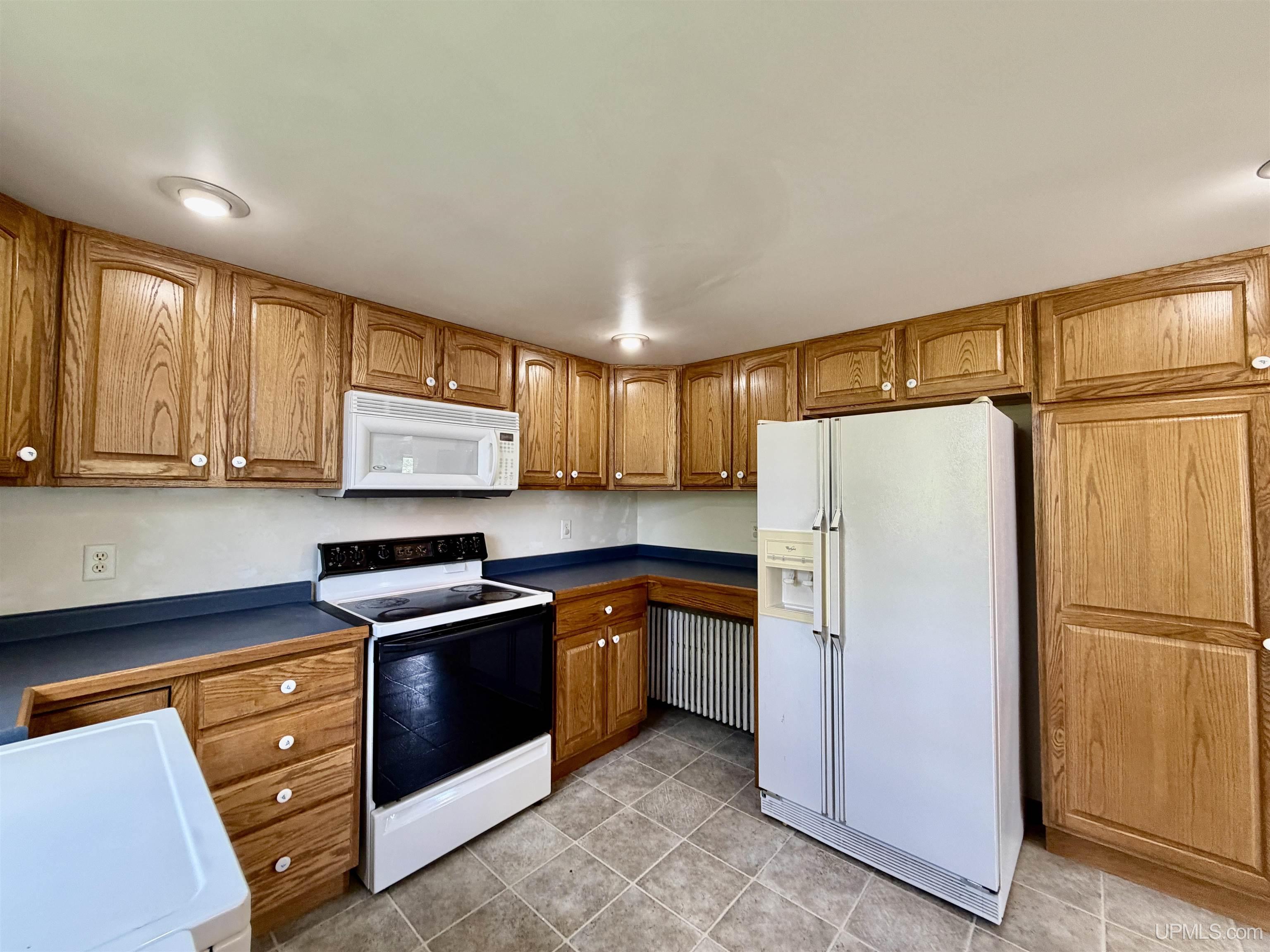 135 Cliff Street Ishpeming, MI 49849 - Photo 7 of 50