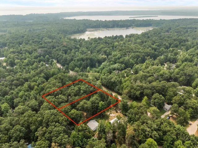 $40,000 | N6958 Lynwood Drive, Unit 14, Shawano, WI 54166