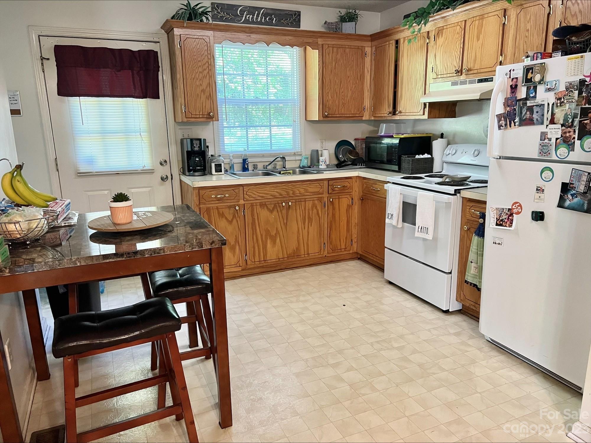 608 3rd St Place Southwest Conover, NC 28613 - Photo 10 of 24 Gallery Image 10