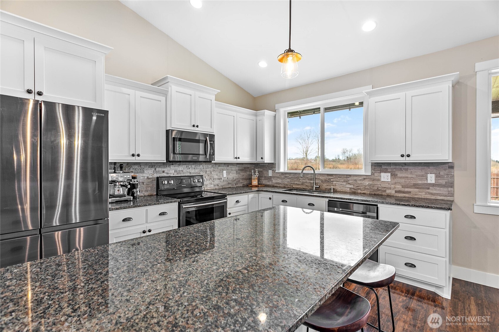 715 Red Maple Loop Everson, WA 98247 - Photo 11 of 38