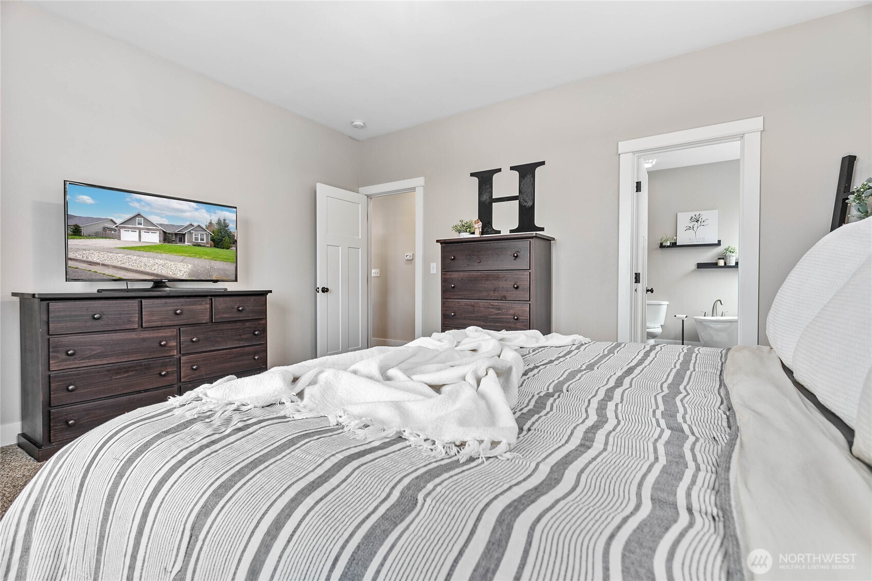 715 Red Maple Loop Everson, WA 98247 - Photo 16 of 38