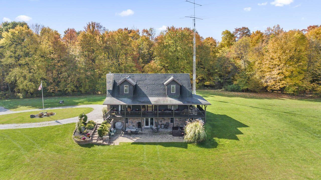 17040 Murray Road Mount Vernon, OH 43050 - Photo 4 of 64 The FRONT of the home has the BEST views!