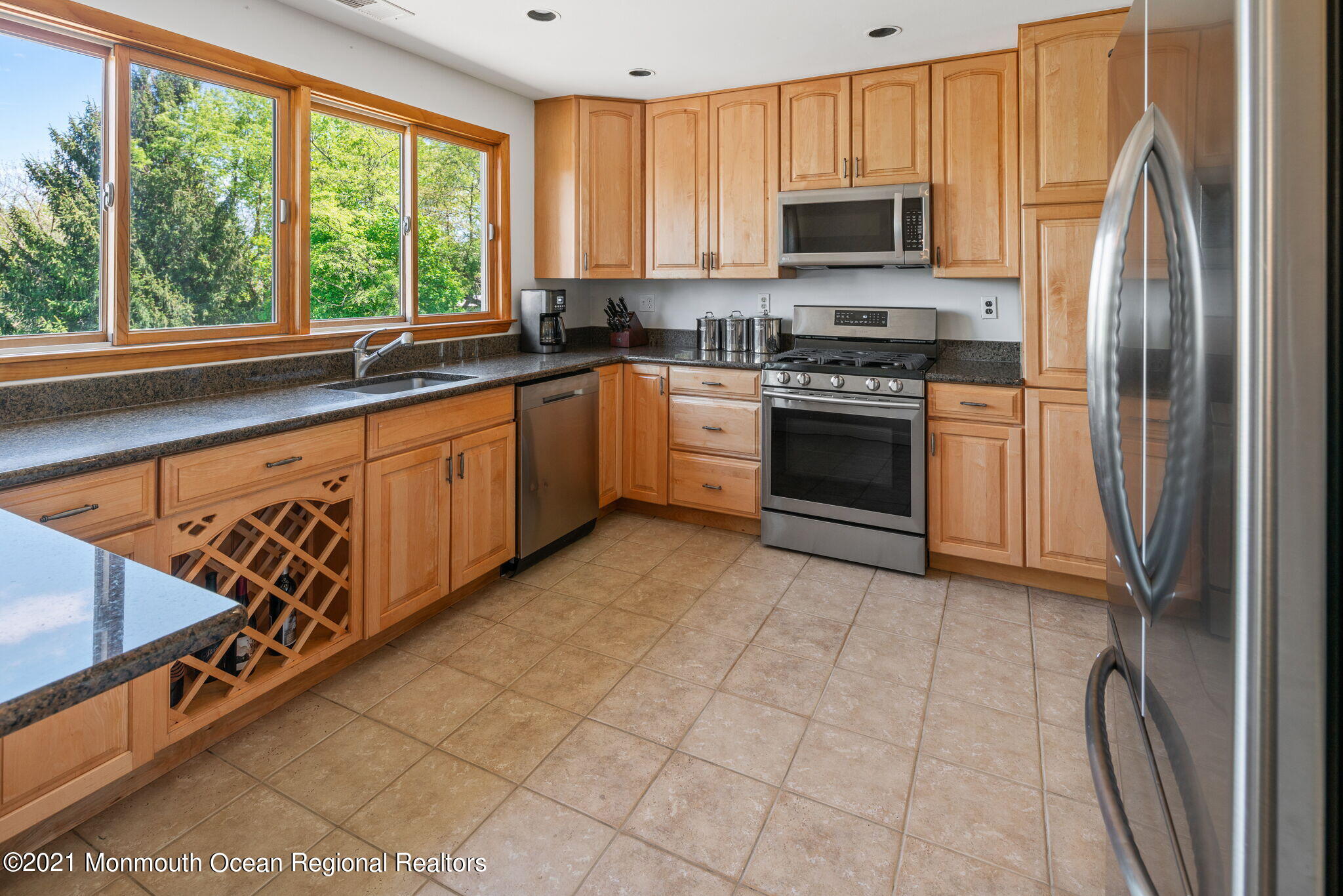 51 Agress Road Millstone Township, NJ 08535 - Photo 9 of 44 009-original-photo