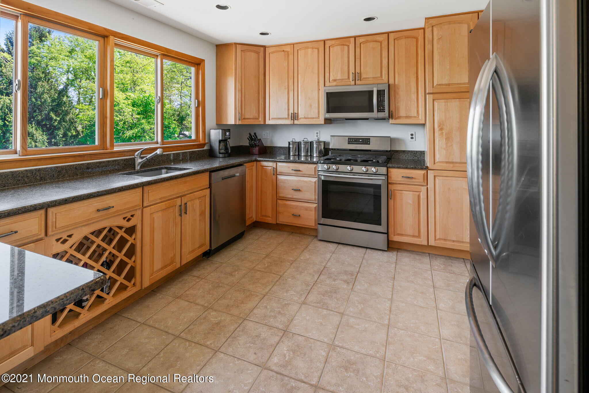 51 Agress Road Millstone Township, NJ 08535 - Photo 10 of 44 010-original-photo