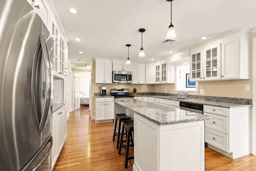 108 Edgewood Road Westwood, MA 02090 - Photo 12 of 32 Gallery Image 12