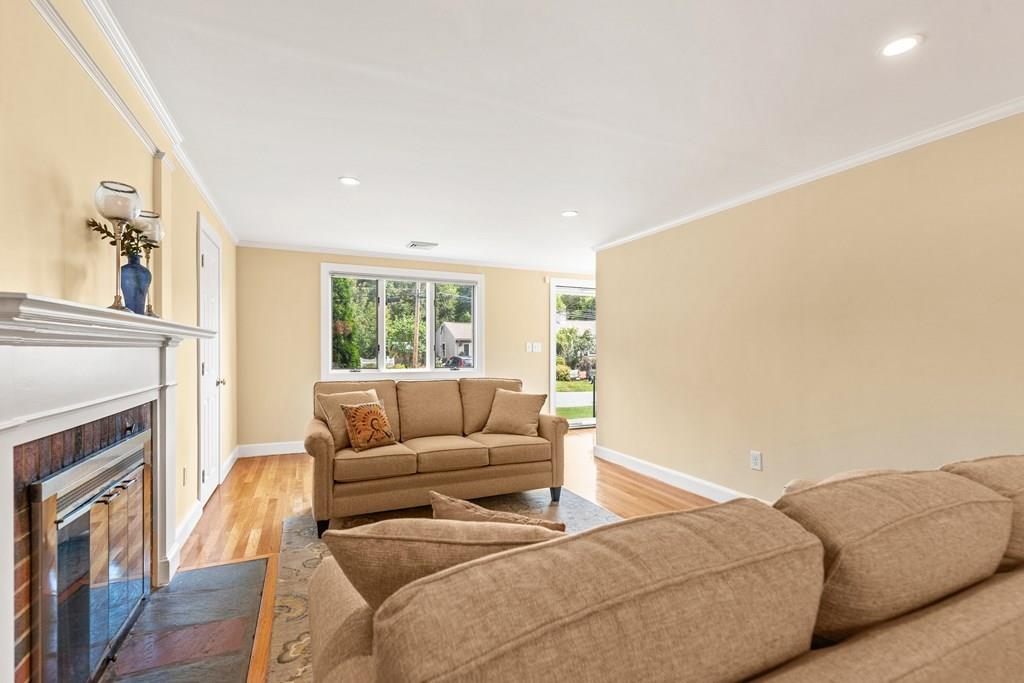 108 Edgewood Road Westwood, MA 02090 - Photo 6 of 32 Gallery Image 6