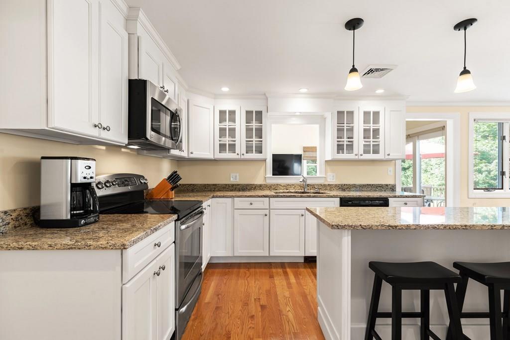 108 Edgewood Road Westwood, MA 02090 - Photo 10 of 32 Gallery Image 10