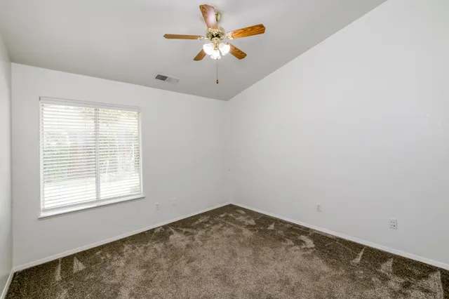 $390,000 | 1810 North Jasmine Avenue, Reedley, CA 93654