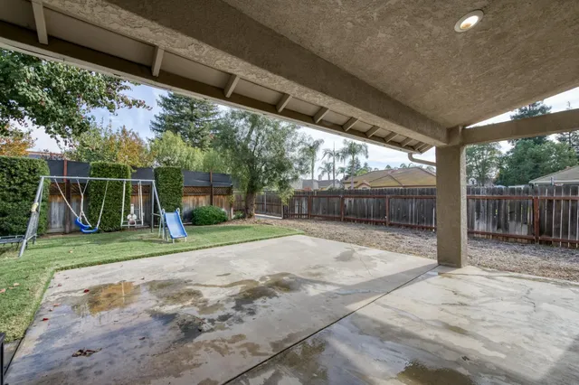 $390,000 | 1810 North Jasmine Avenue, Reedley, CA 93654