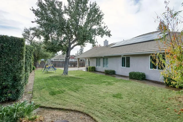 $390,000 | 1810 North Jasmine Avenue, Reedley, CA 93654