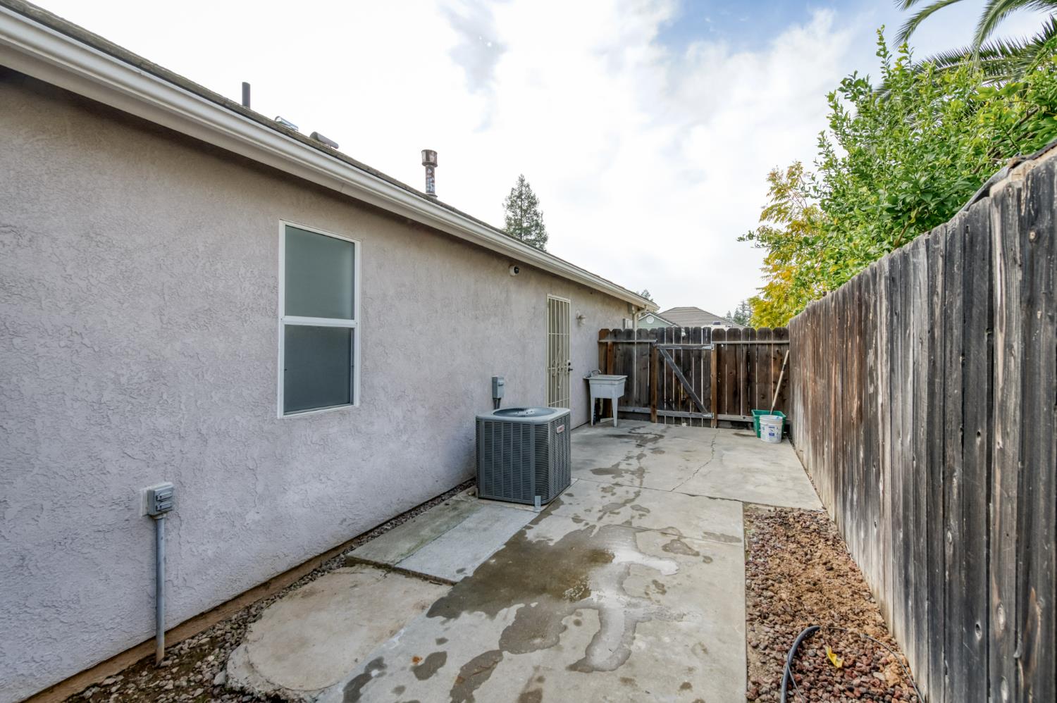 1810 North Jasmine Avenue Reedley, CA 93654 - Photo 35 of 36 Gallery Image 35