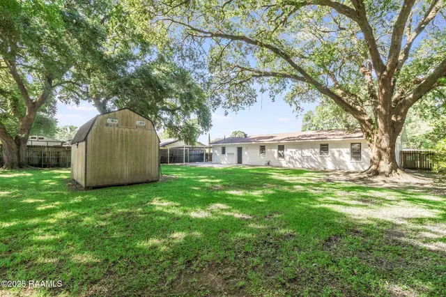 $205,000 | 329 Alice Drive, Lafayette, LA 70503