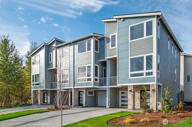 $799,900 | 6609 South 128th Street, Seattle, WA 98178