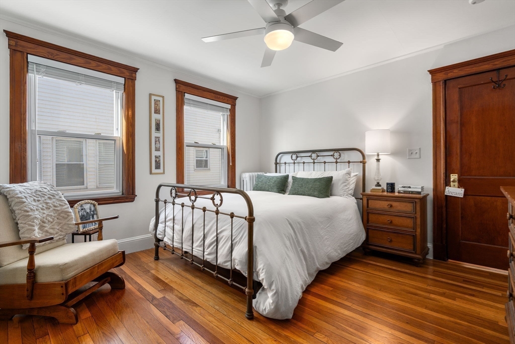 41 Governor Winthrop Road, Unit 1 Somerville, MA 02145 - Photo 11 of 20