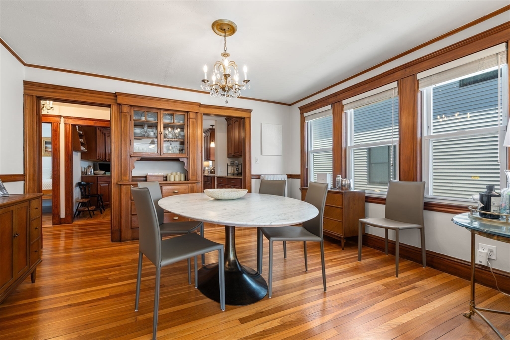 41 Governor Winthrop Road, Unit 1 Somerville, MA 02145 - Photo 9 of 20