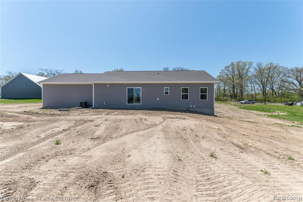 1305 South Hickory Ridge Road Highland, MI 48357 - Photo 33 of 34