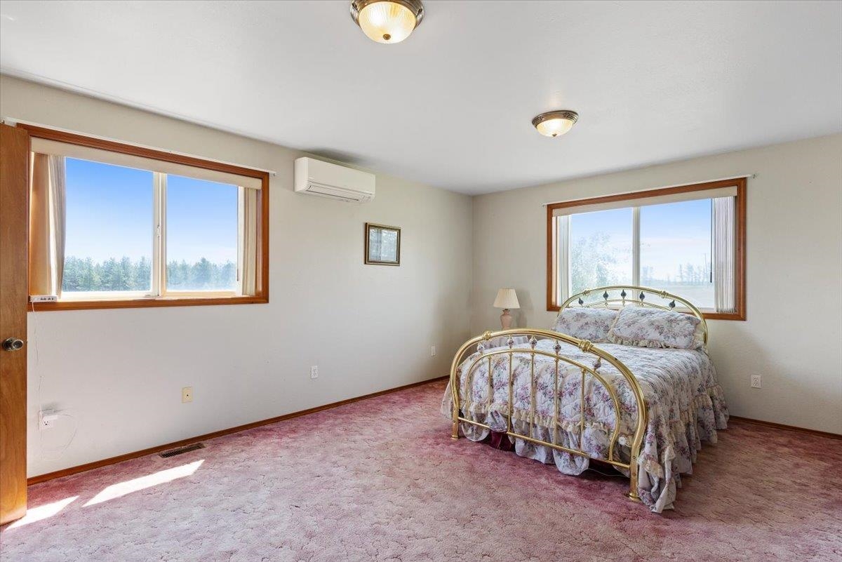 20328 West Jacobs Road Spokane, WA 99224 - Photo 13 of 36