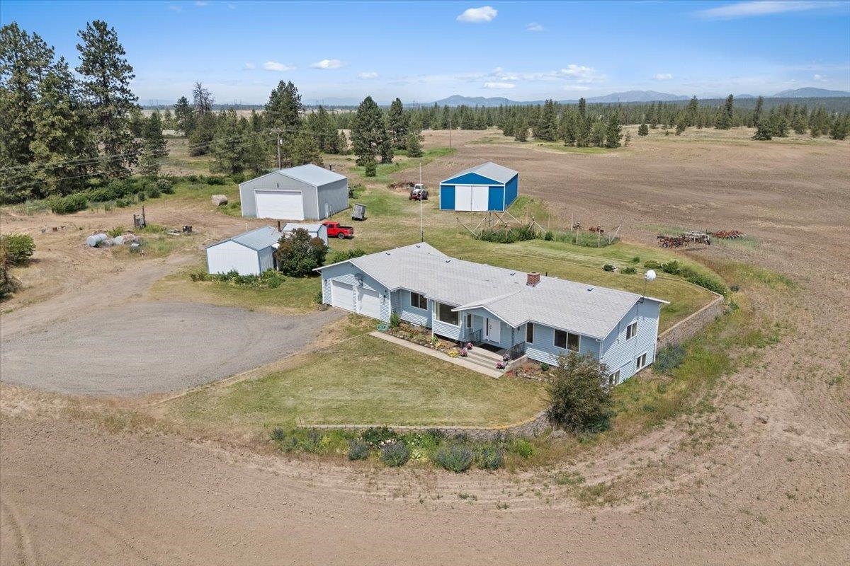 20328 West Jacobs Road Spokane, WA 99224 - Photo 4 of 36