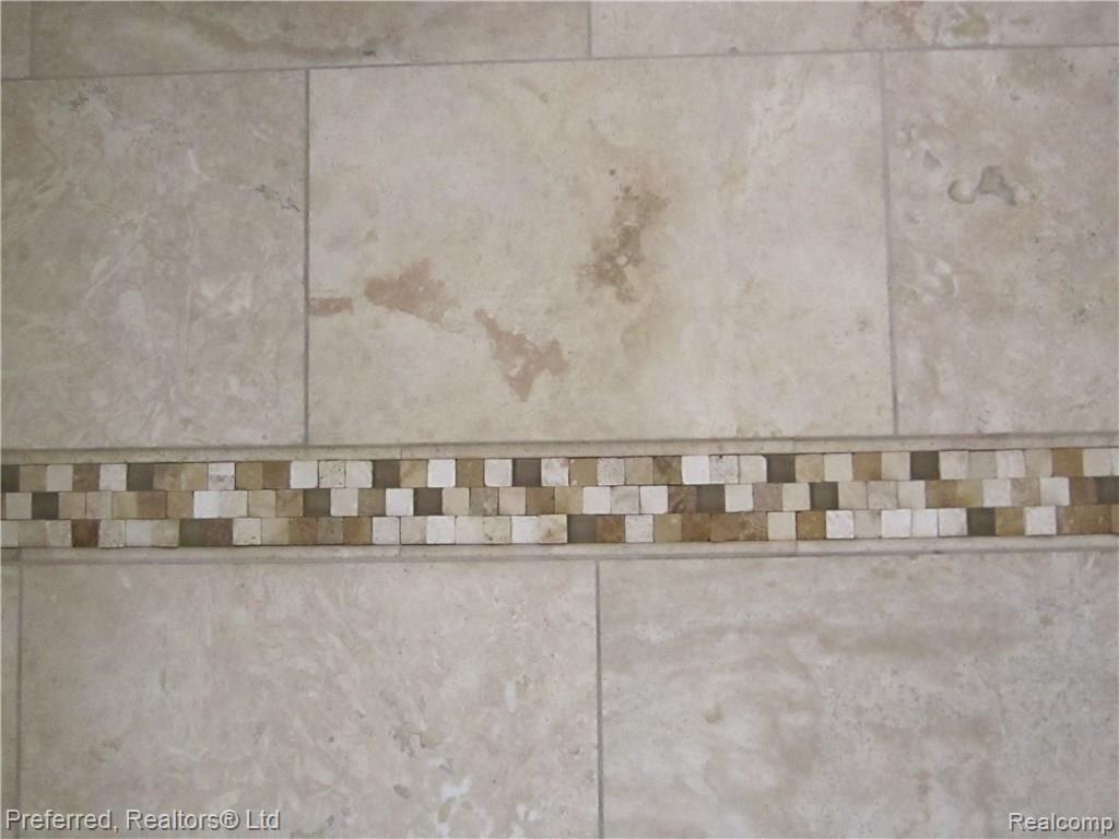 16351 Riverside Street Livonia, MI 48154 - Photo 17 of 36