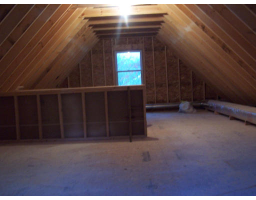 139 Pilgrim Road Haverhill, MA 01832 - Photo 5 of 6 Gallery Image 5