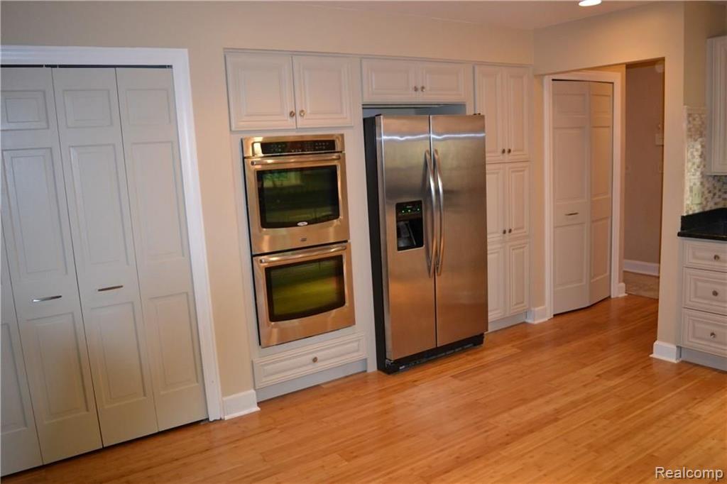 660 Birch Tree Court Rochester Hills, MI 48306 - Photo 10 of 38