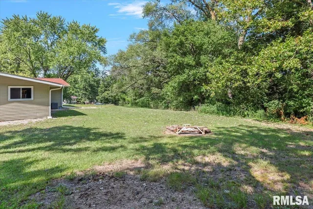 $239,000 | 17279 River View Road, Petersburg, IL 62675