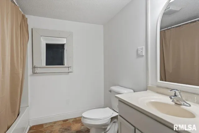 $239,000 | 17279 River View Road, Petersburg, IL 62675