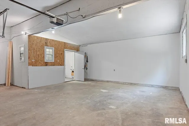 $239,000 | 17279 River View Road, Petersburg, IL 62675