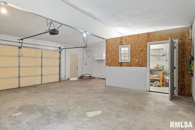 $239,000 | 17279 River View Road, Petersburg, IL 62675