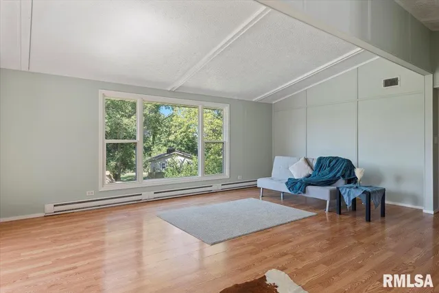 $239,000 | 17279 River View Road, Petersburg, IL 62675