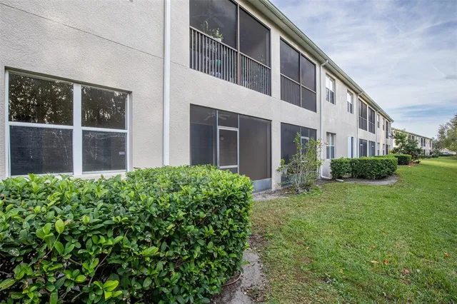 $270,000 | 9434 Myrtle Creek Lane, Unit 905, Orlando, FL 32832