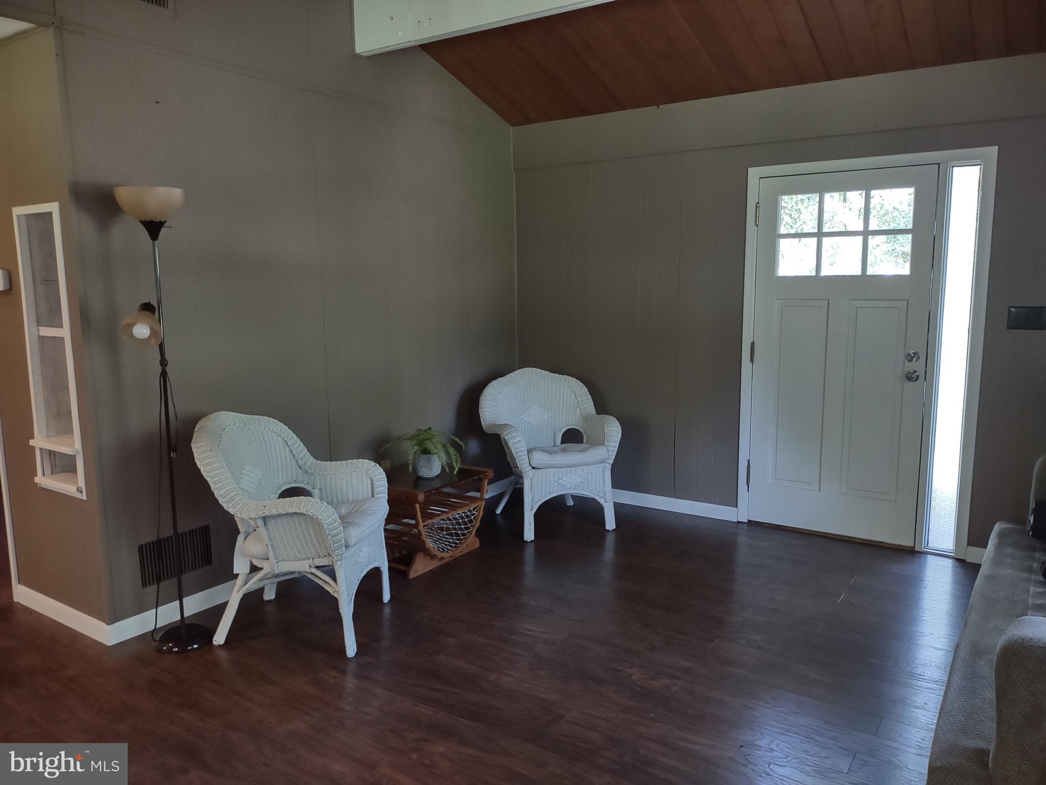 26927 Siloam Road Salisbury, MD 21801 - Photo 26 of 32 Cottage Living Room