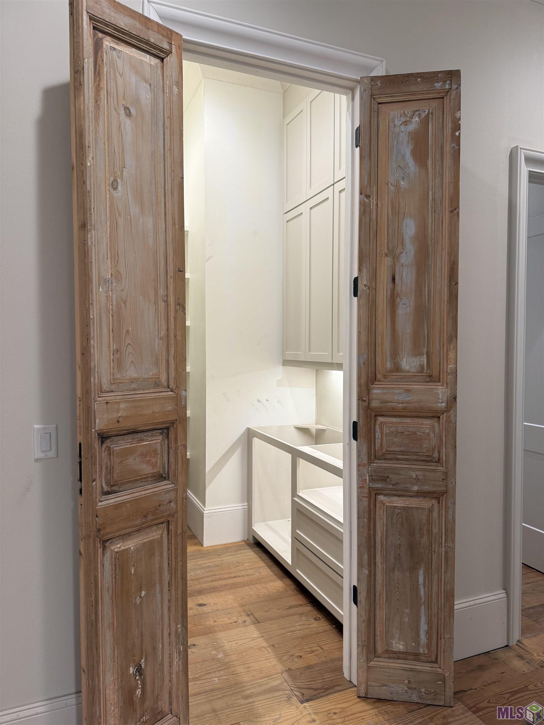 11541 Cypress Barn Drive Baton Rouge, LA 70810 - Photo 5 of 33 Scullery Kitchen