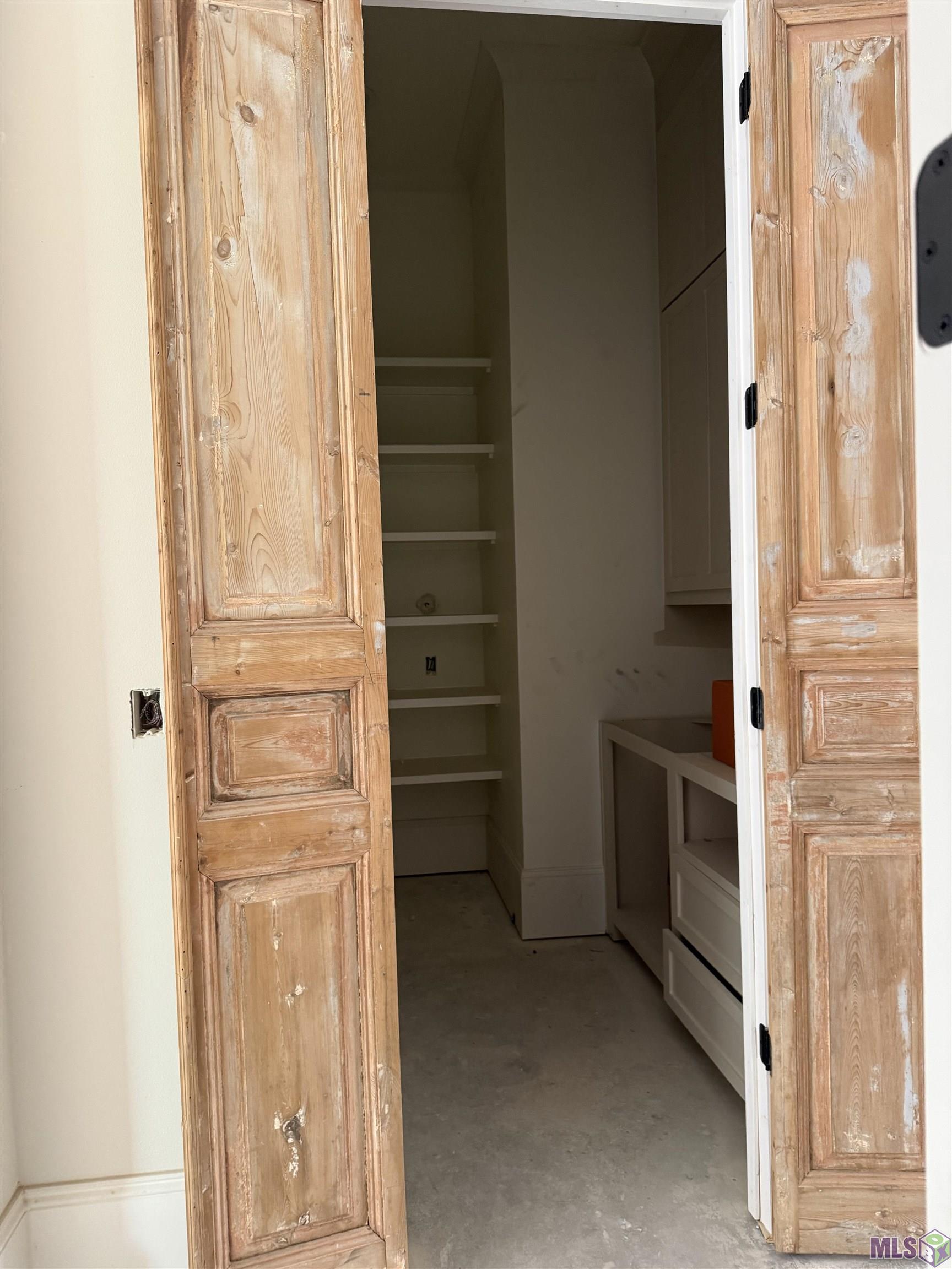 11541 Cypress Barn Drive Baton Rouge, LA 70810 - Photo 7 of 27 Scullery Kitchen