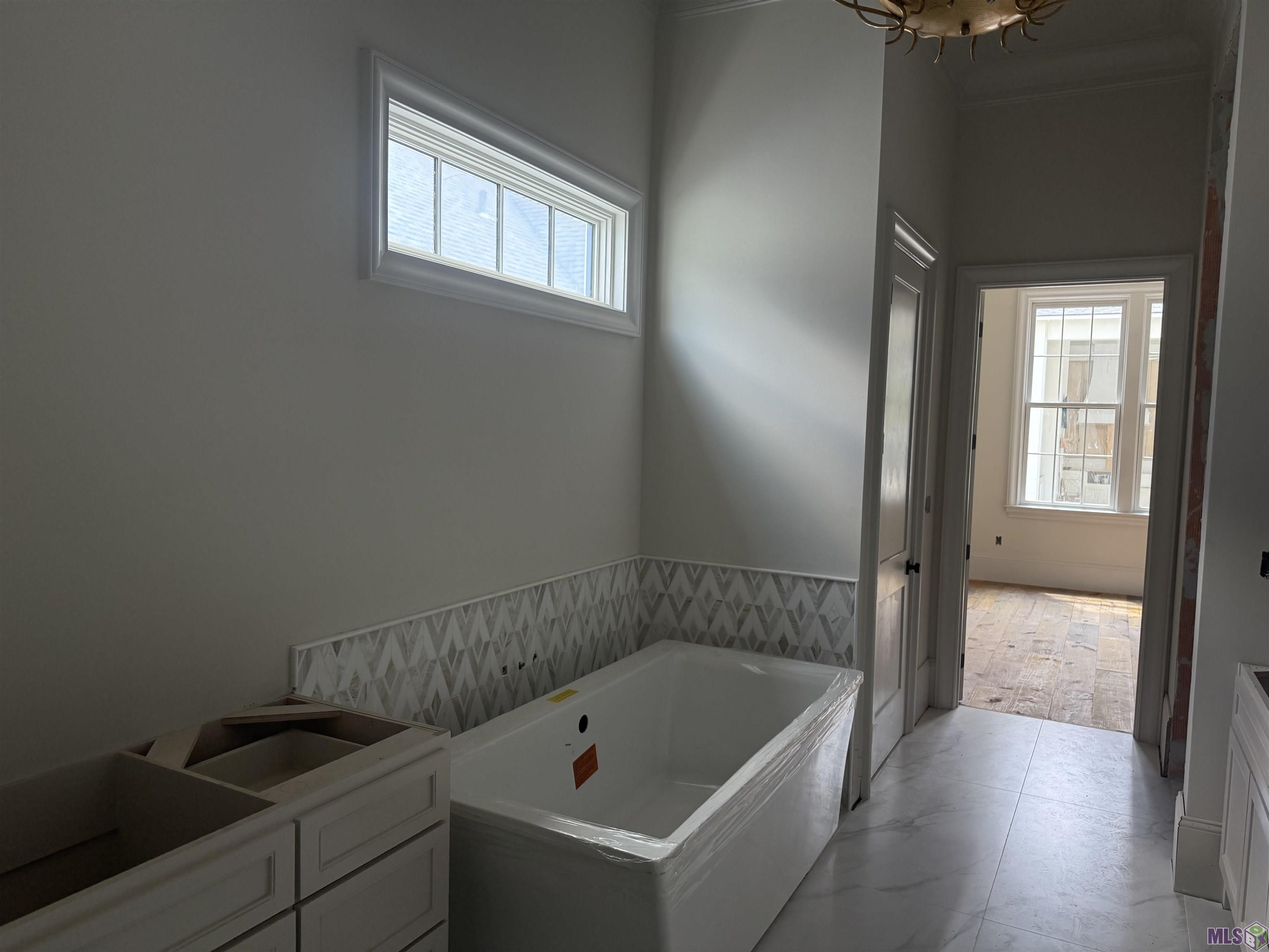 11541 Cypress Barn Drive Baton Rouge, LA 70810 - Photo 7 of 33 Master Bath