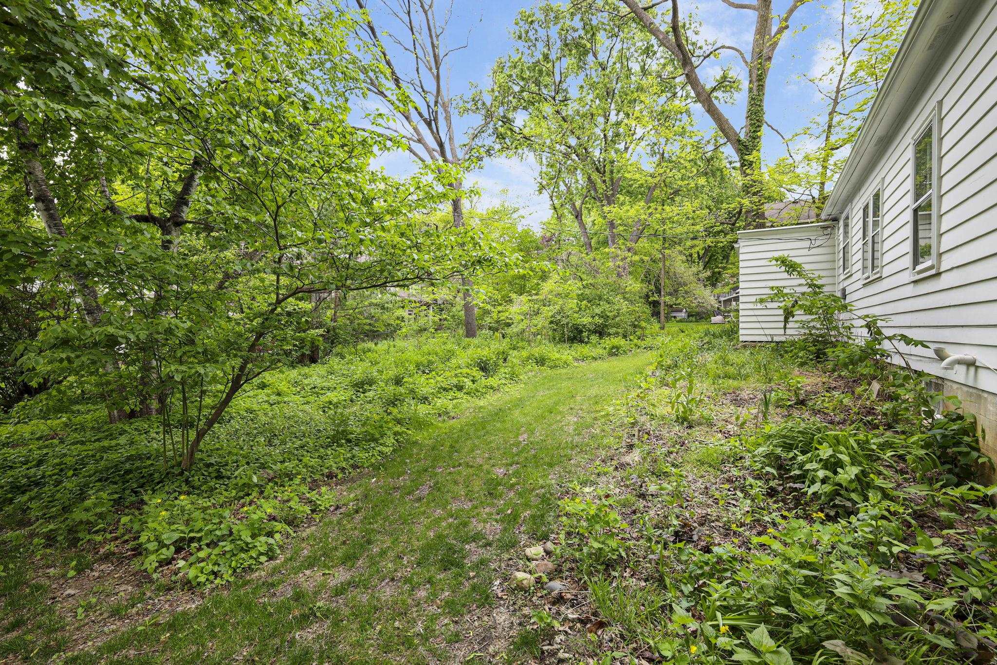3209 Topping Road Madison, WI 53705 - Photo 32 of 34