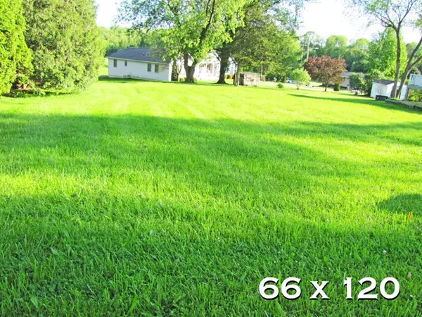 $10,000 | 226 Gibson Street, Benton, WI 53803