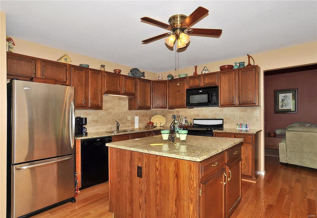 943 Hemingway Lane Weldon Spring, MO 63304 - Photo 6 of 20