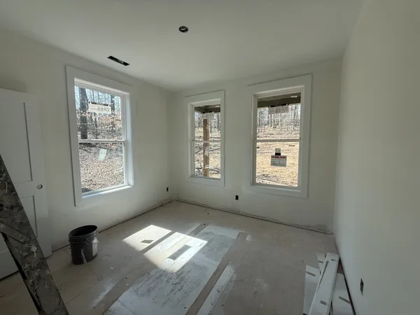 $700,000 | 10022 Forest Lane, Bon Aqua, TN 37025