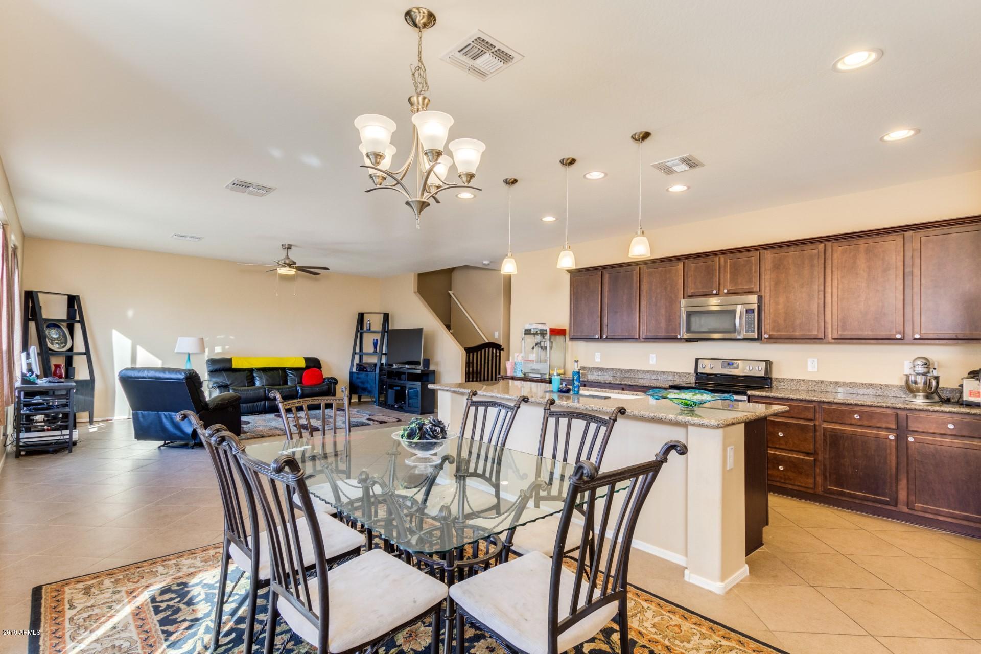 12131 West Rowel Road Peoria, AZ 85383 - Photo 4 of 25 Rowel (3)