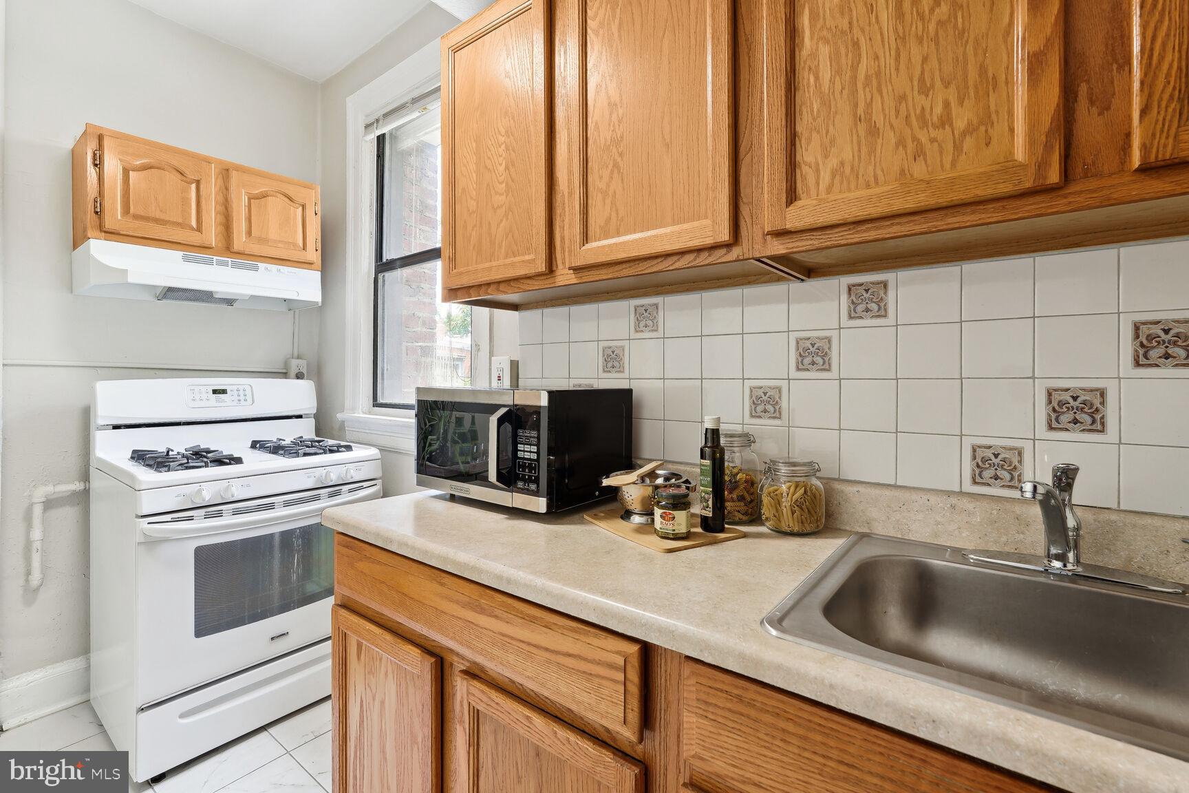 1457 Park Road Northwest, Unit 208 Washington, DC 20010 - Photo 12 of 26 Gallery Image 12