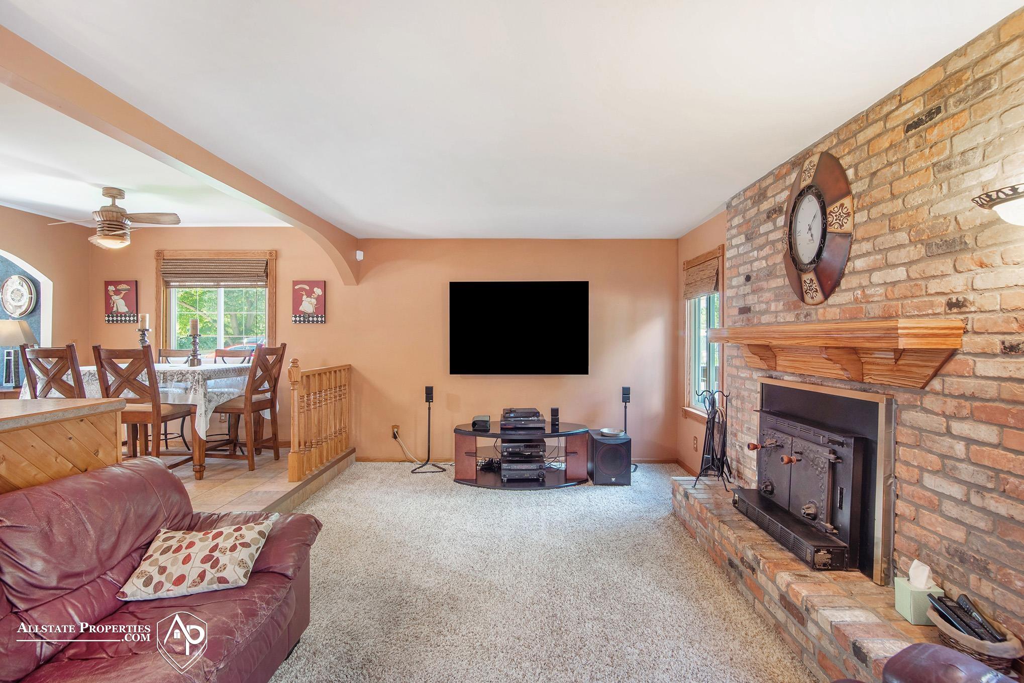 1031 Stonehenge Road Flint, MI 48532 - Photo 11 of 34