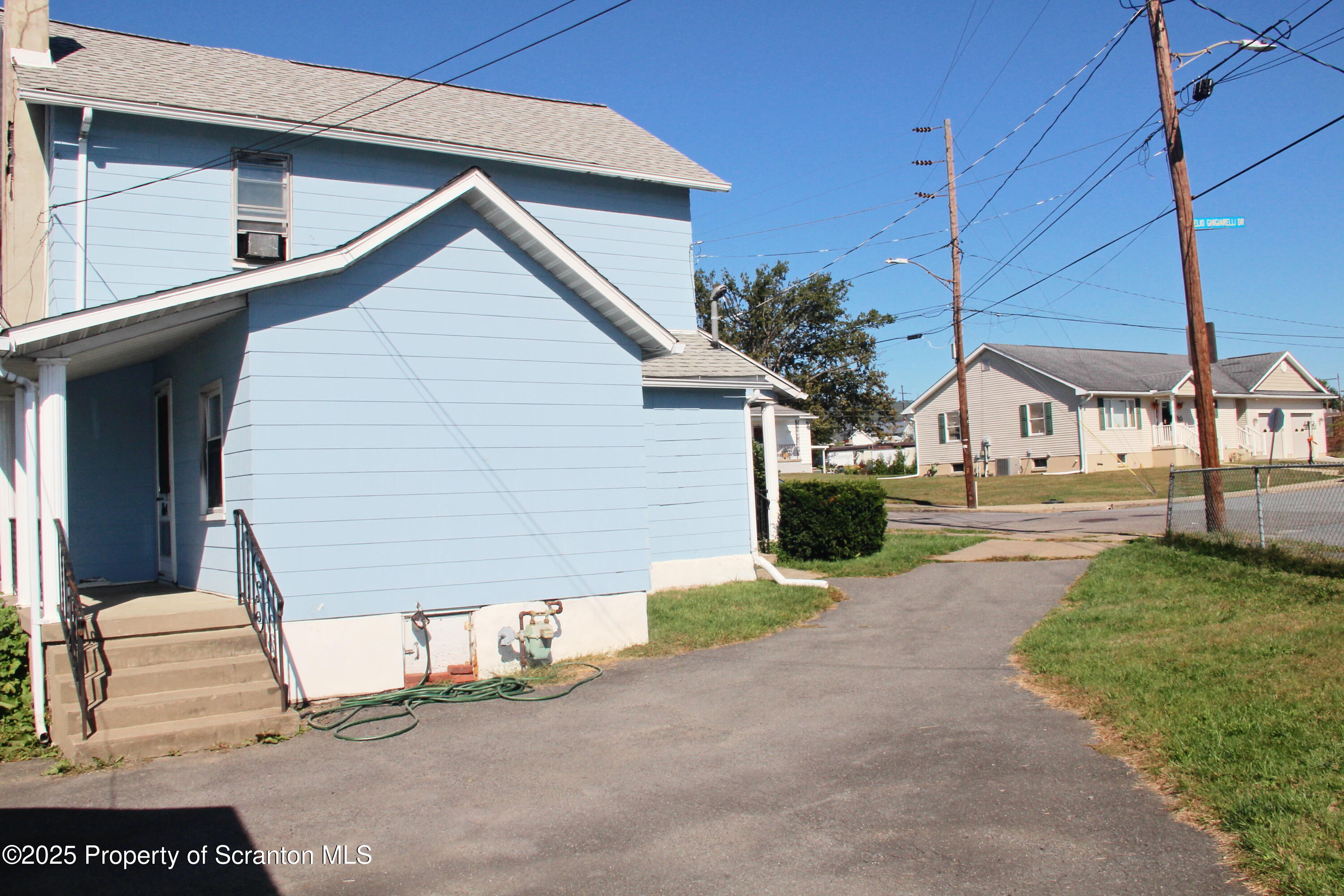144 East Grace Street Old Forge, PA 18518 - Photo 3 of 17 a view of a house with a street