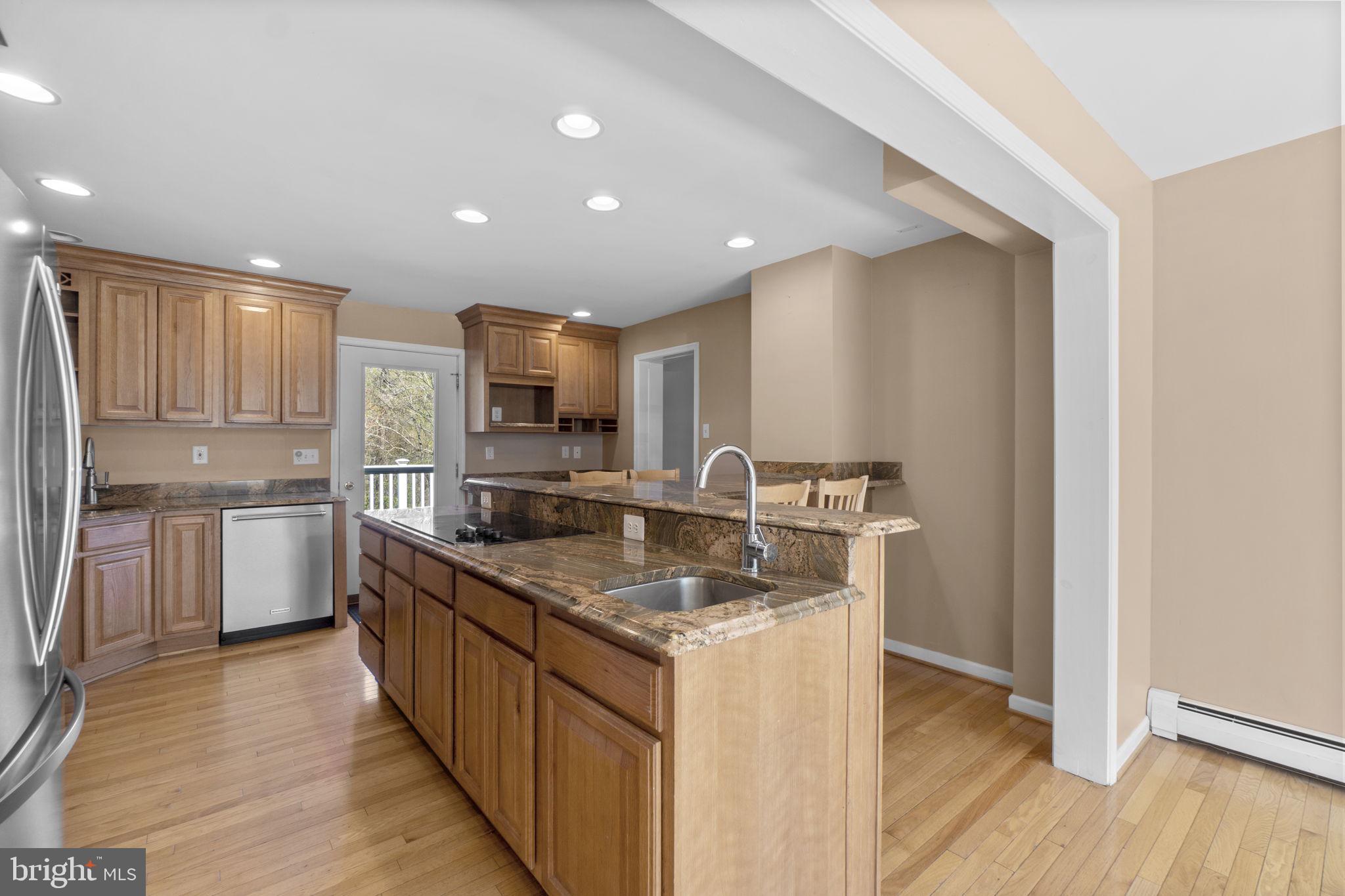 10812 Putman Road Thurmont, MD 21788 - Photo 11 of 60