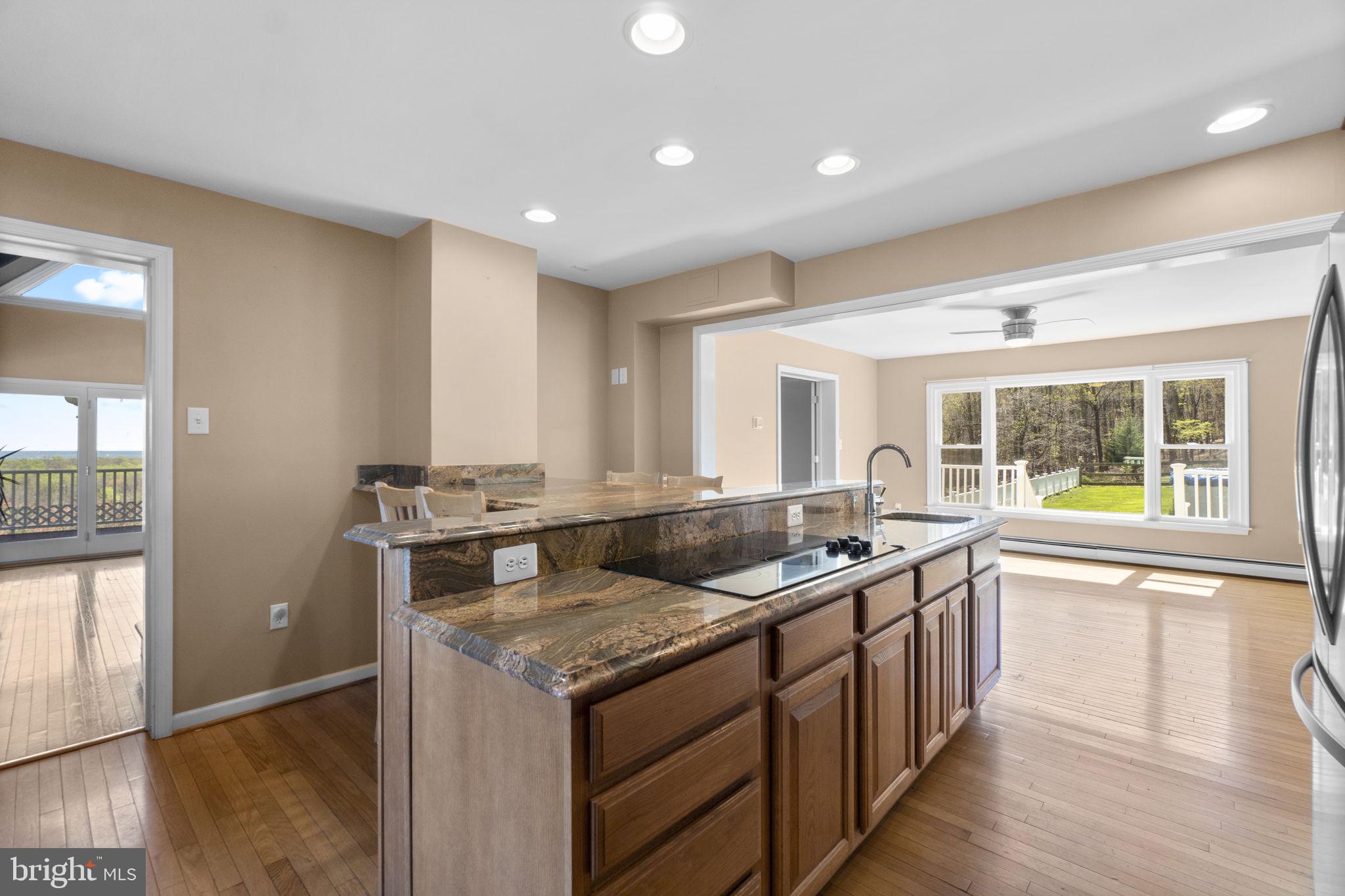 10812 Putman Road Thurmont, MD 21788 - Photo 12 of 60