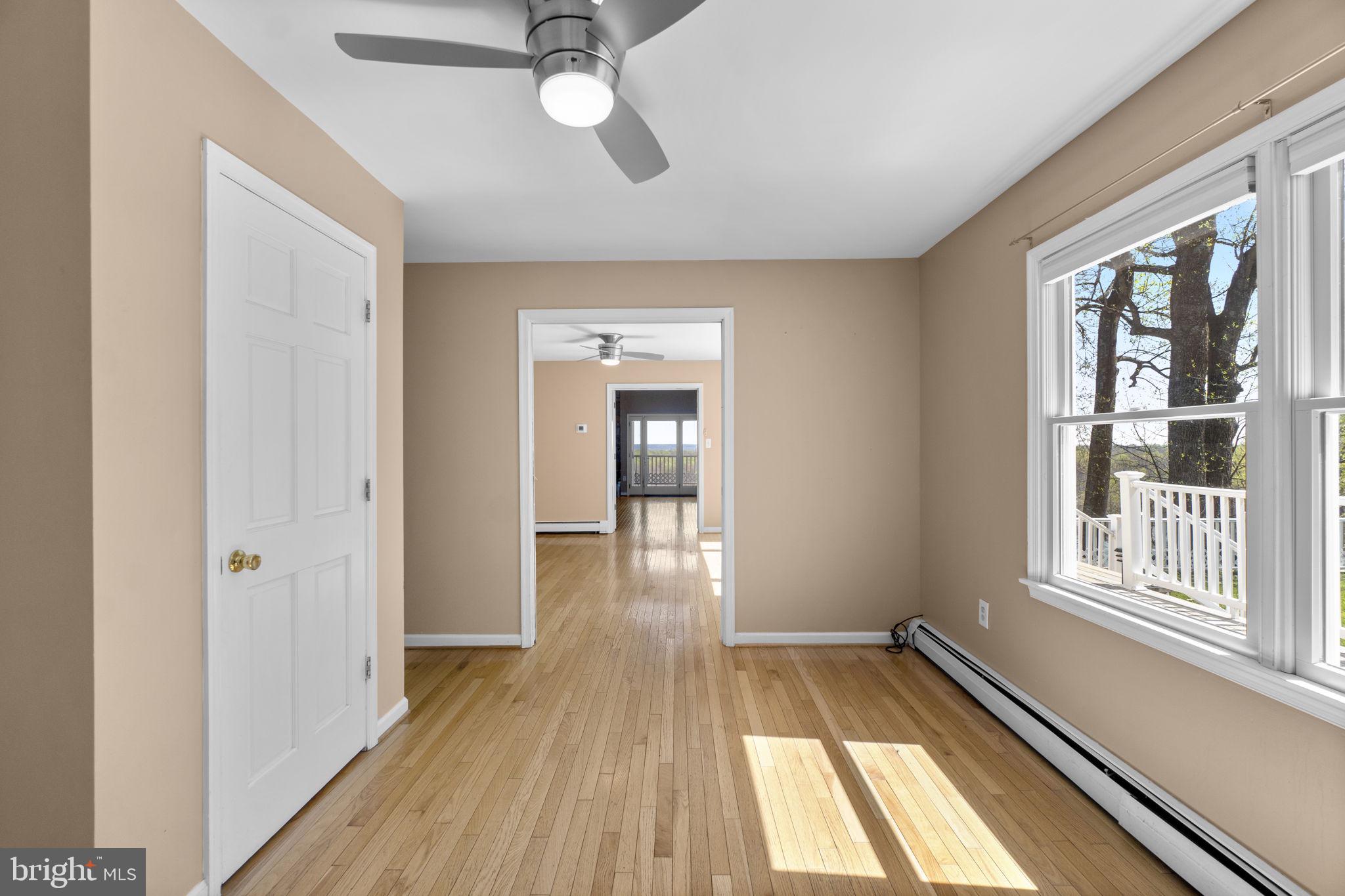 10812 Putman Road Thurmont, MD 21788 - Photo 17 of 60