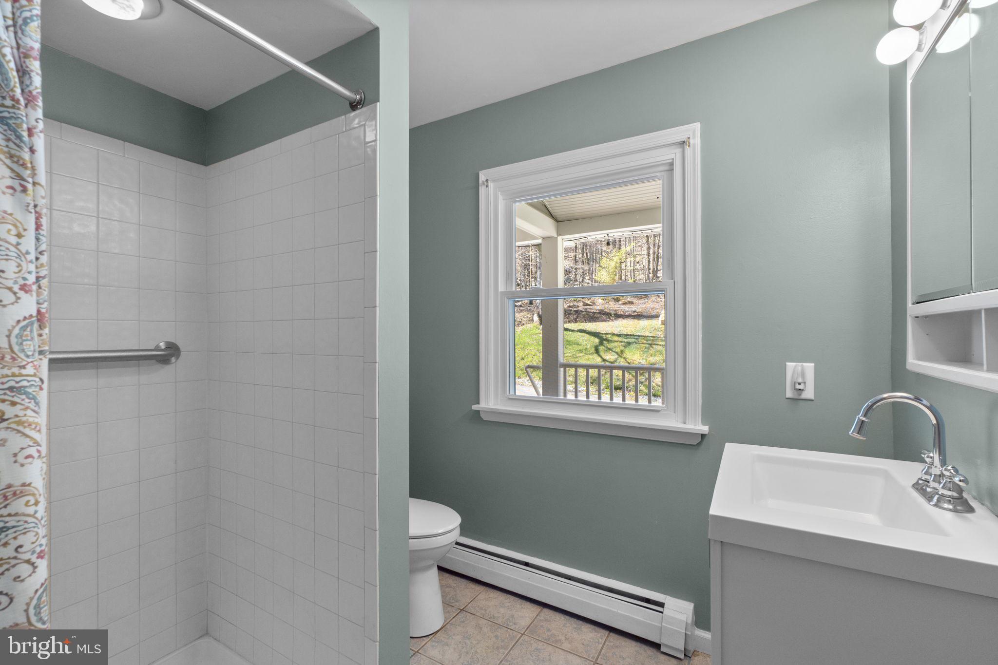 10812 Putman Road Thurmont, MD 21788 - Photo 18 of 60