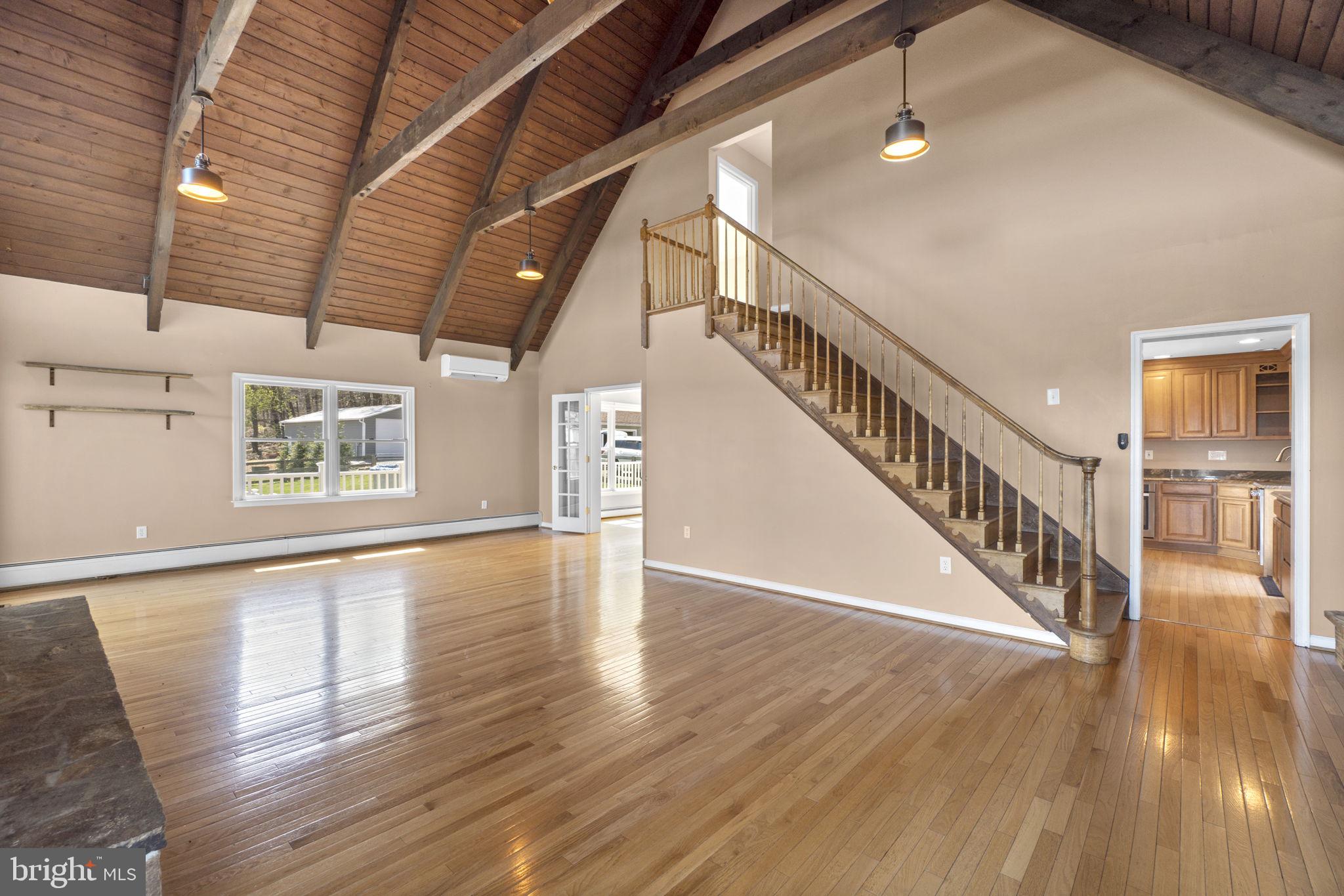 10812 Putman Road Thurmont, MD 21788 - Photo 6 of 60